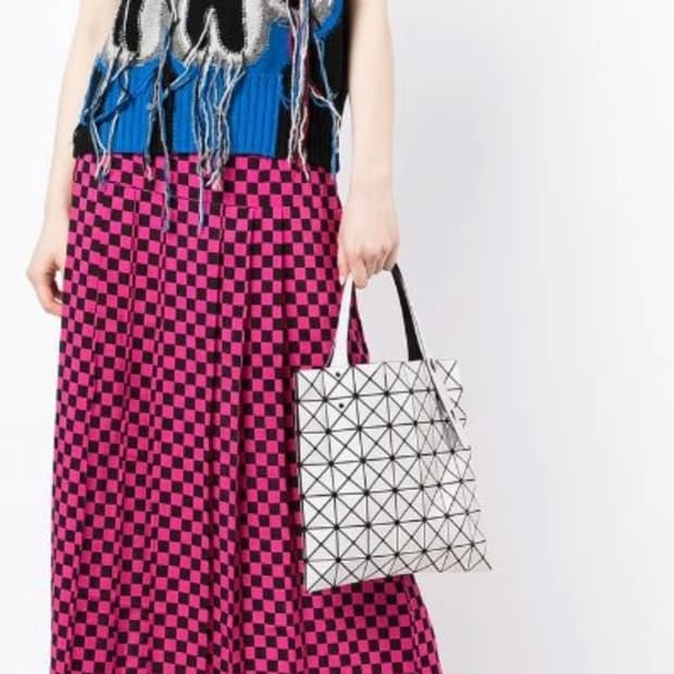 바오바오백 프리즘 미니 토트백 새상품급 정품(보증서O)