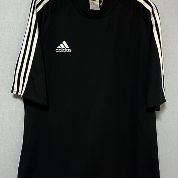 아디다스 에스트로 15 삼선 기능성 저지 남자 반팔티 XL 100-105