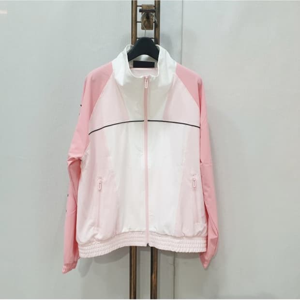 언더아머 여성 바람막이 XL