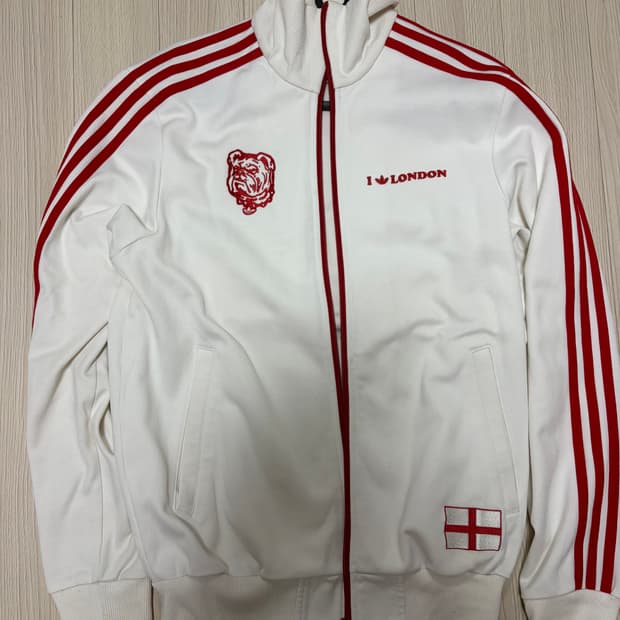 아디다스 희귀 런던 흰빨 져지