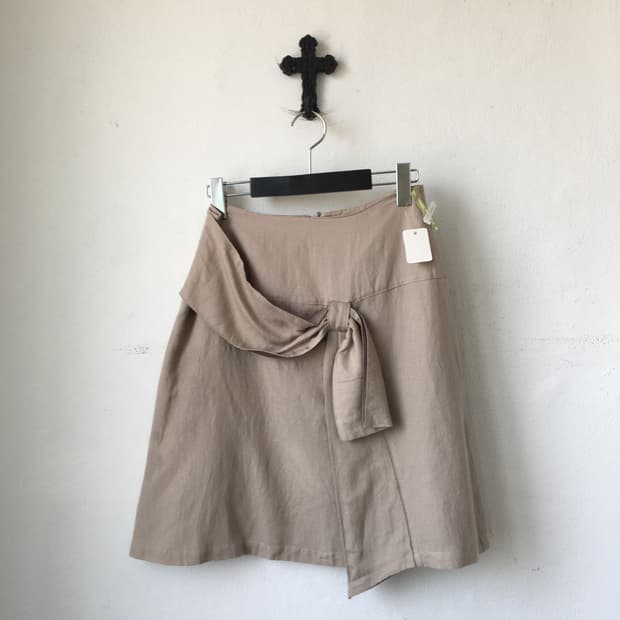 Ribbon mood point midi skirt
