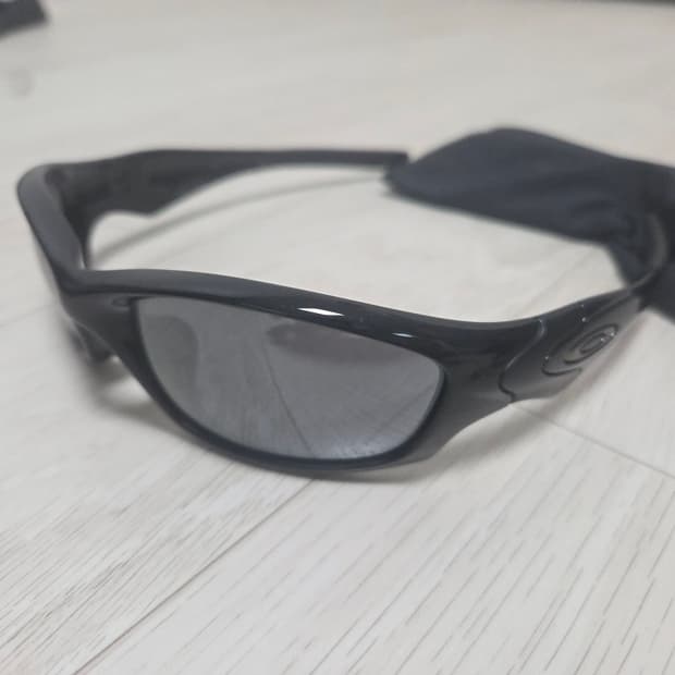 Oakley
오클리 스트레이트 자켓 ||