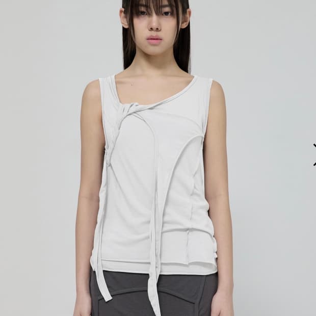 flareup 플레어업 3-레이어드 브레이드 슬리브리스 (화이트)