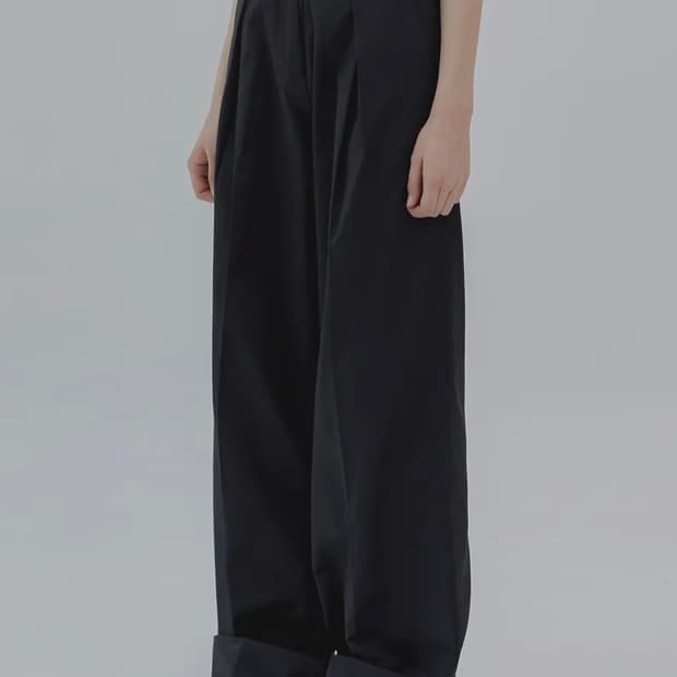 (택포)트리밍버드 Roll-up Inverted Pleats Pants