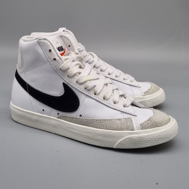 나이키 블레이저 미드77 여성하이탑230