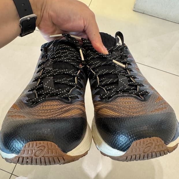 아식스젤카야노 28 FN3-S Anthracite Antique gold