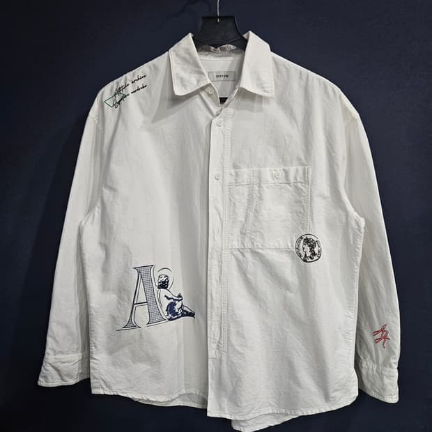 시스템옴므 자수 화이트 남성 세미오버핏 105 긴팔셔츠 