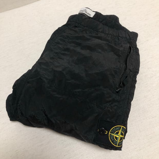 [S] 스톤아일랜드 18FW 나일론메탈 팬츠 블랙