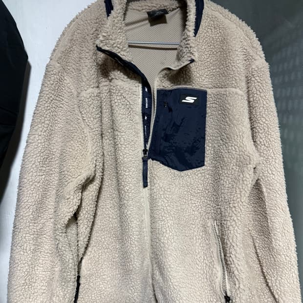 스케쳐스 후리스 2xl