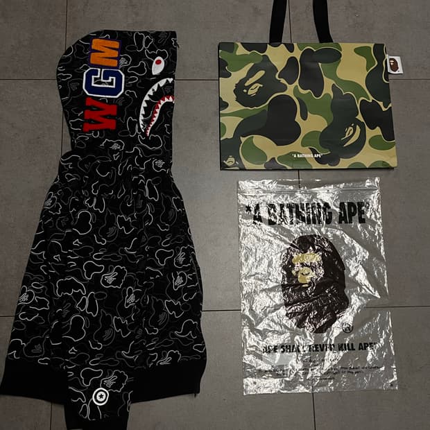 새상품급) 베이프 흑계 네온카모 샤크 후드집업