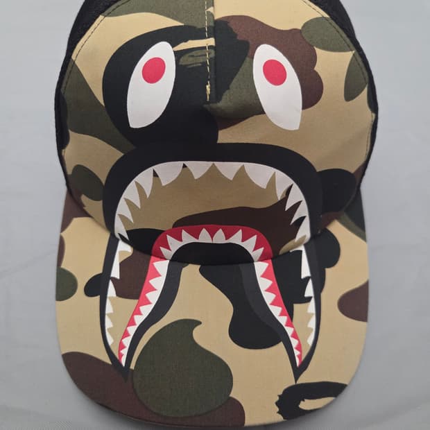 베이프 샤크 메쉬 볼캡 황계 스냅백