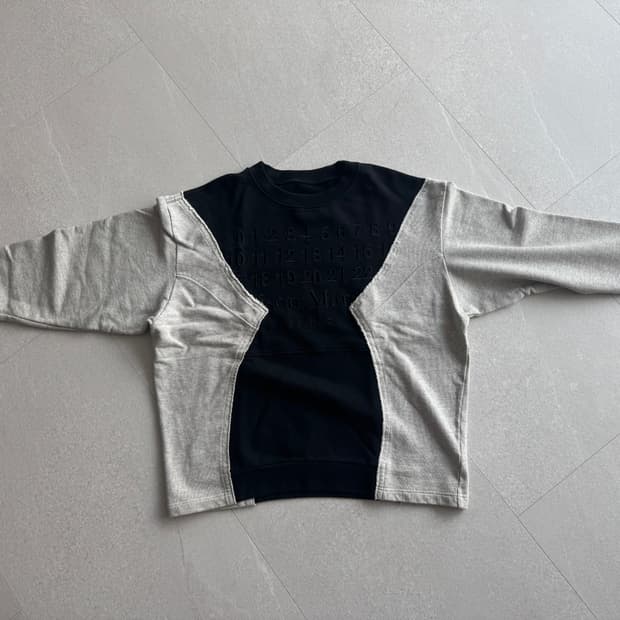 마르지엘라 맨투맨