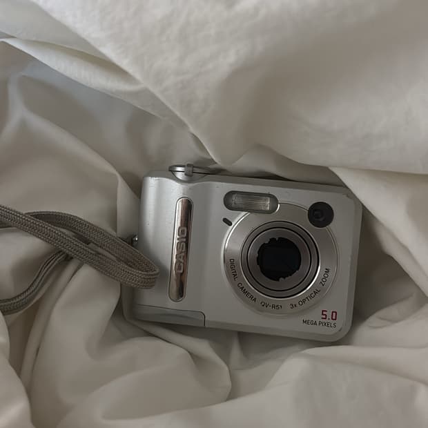 카시오 QV-R51 디카