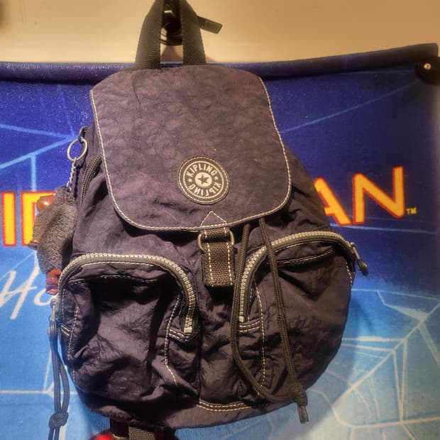 키플링 미니 백팩 네이비