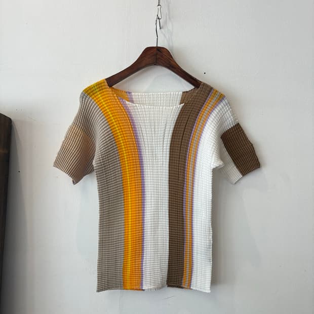 Issey miyake 탑