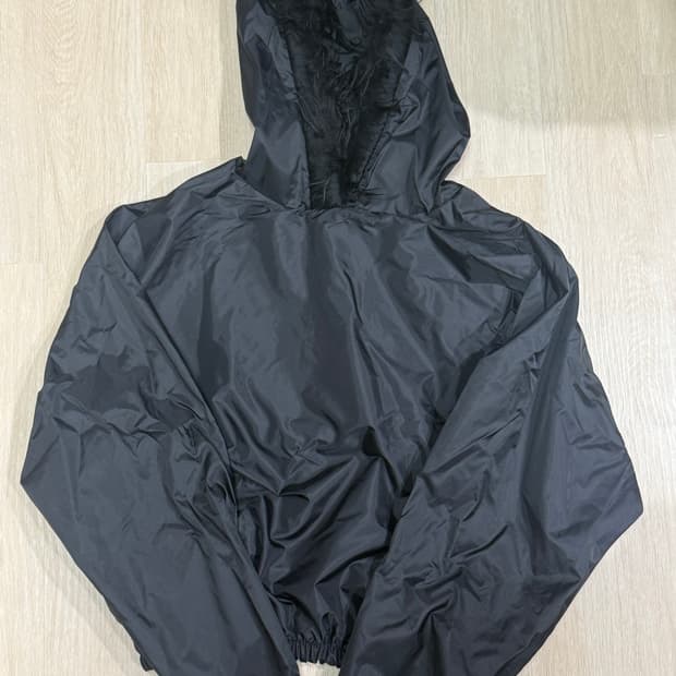 Yeezy SZN10 나일론 퍼 후드