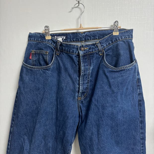 [36] 90’s stussy shorts