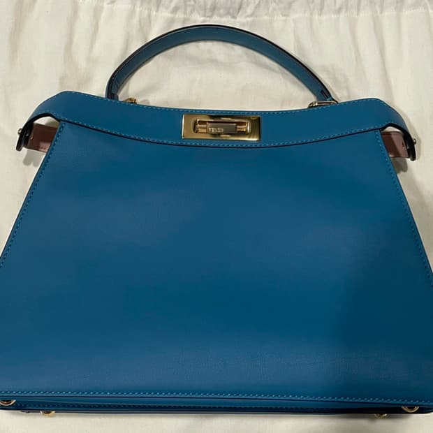 펜디 피카부 아이씨유 미디움