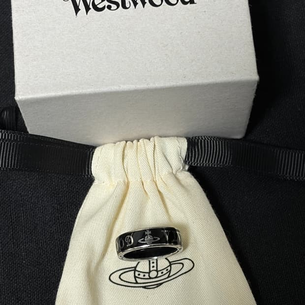 비비안웨스트우드 CONDUIT STREET 반지