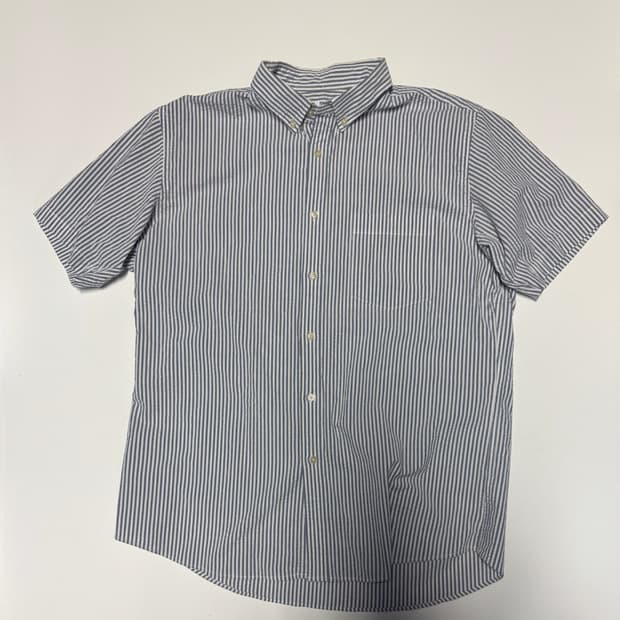 유니클로 미니멀 시어서커 스트라이프 반팔 셔츠 XL