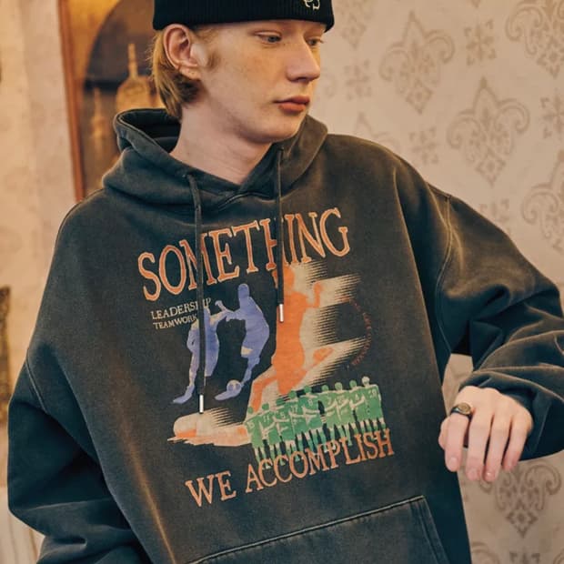 꼼파뇨 [기모] TEAM WORK 피그먼트 후드티 스모크블랙