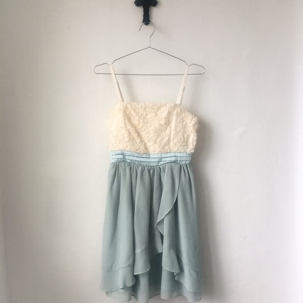 Flower point sleeveless onepiece