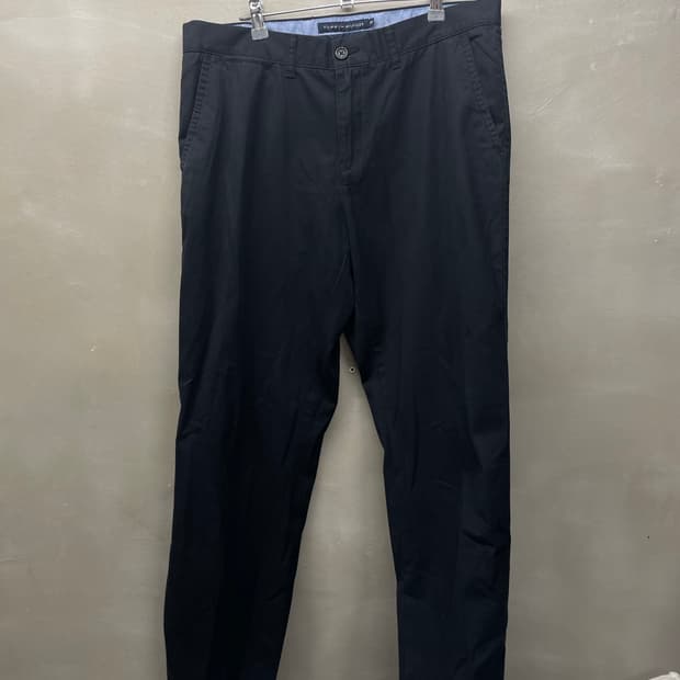 타미힐피거 진한남색 면바지 32/34