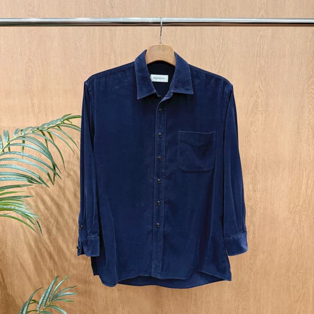 입생로랑 셔츠 롤업 슬리브 클래식 버튼업 로고 자수 디테일 네이비