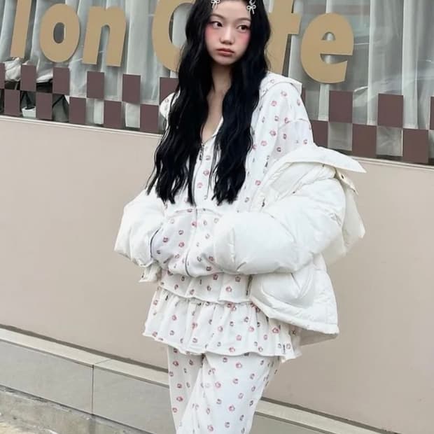 유희 플라워 패턴 셋업