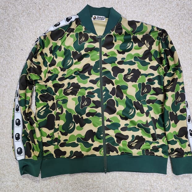 베이프 트랙자켓 L