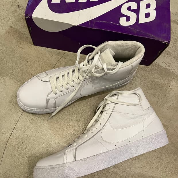 나이키 SB 줌 블레이져 미드 올빽