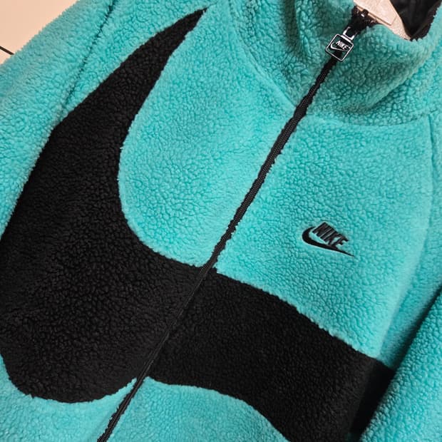 나이키 민트 빅스우시 리버시블 점퍼