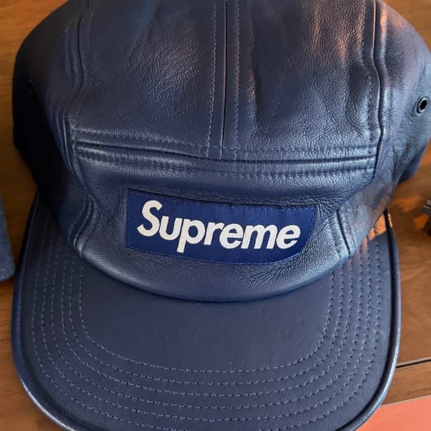 슈프림 레더 캠프캡