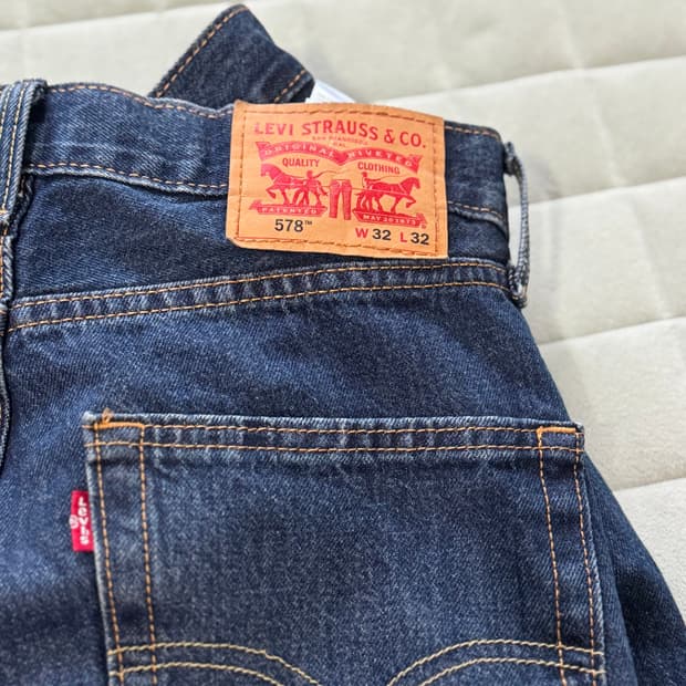 리바이스 578 베기진 인디고 32 / 32 
