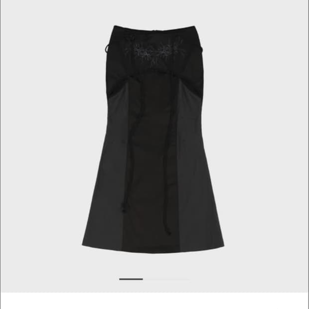 오호스 thigh slit long skirt스커트(2사이즈)