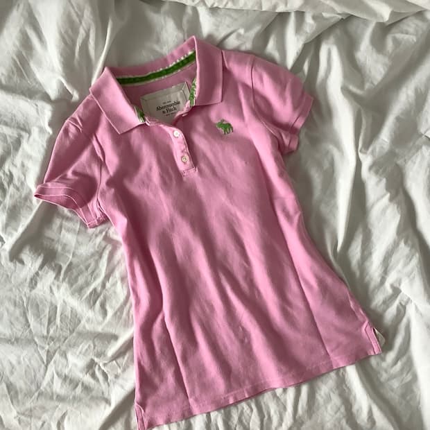아베크롬비 슬림핏 딸기우유 핑크 반팔 카라티
