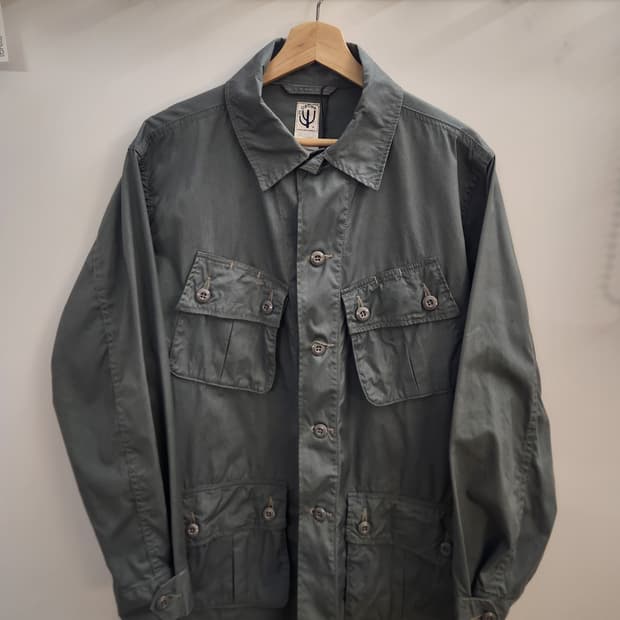 더 코로나 유틸리티 정글 자켓