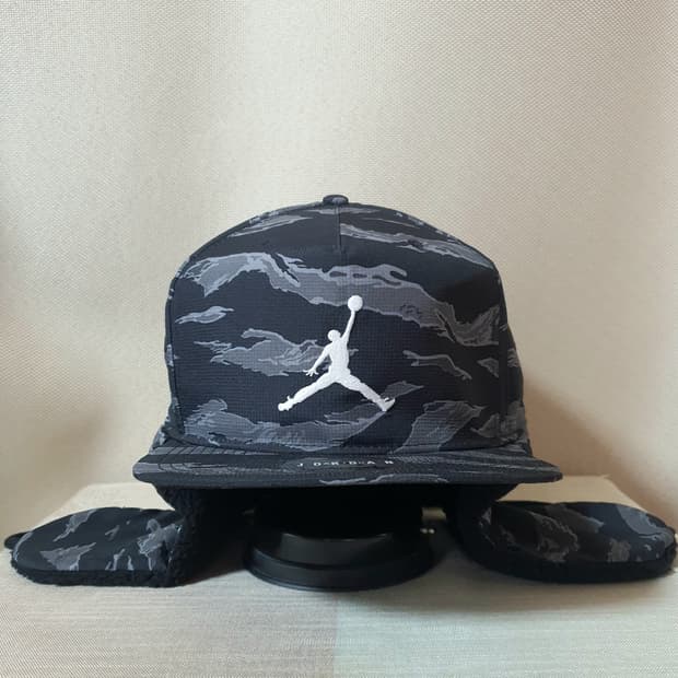 (상태최상) 나이키 조던 프로 쉴드 방한 귀달이 모자