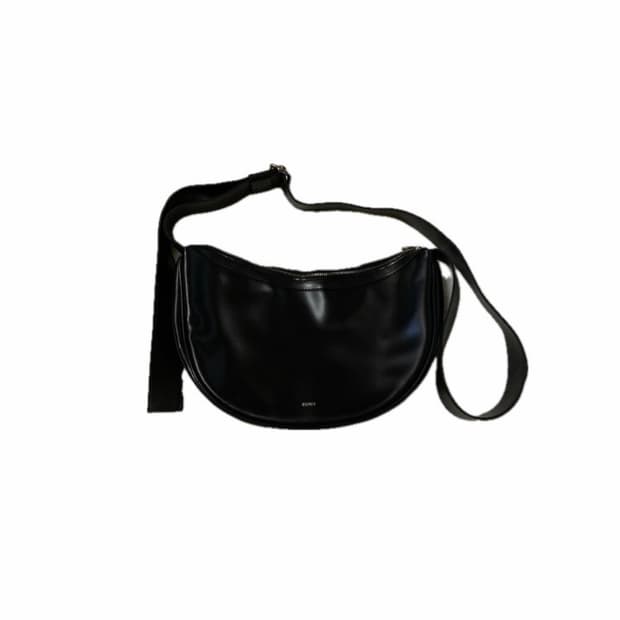 에크릿 하프문백 미디움 블랙 