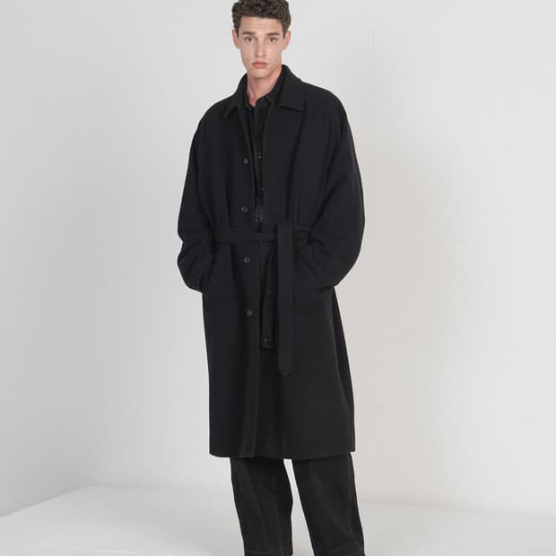 브라운야드 퓨어 울 벨티드 코트 블랙 4사이즈 팝니다