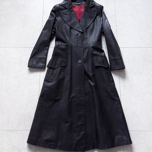 Vintage : Wide Lapel Black Leather Maxi 