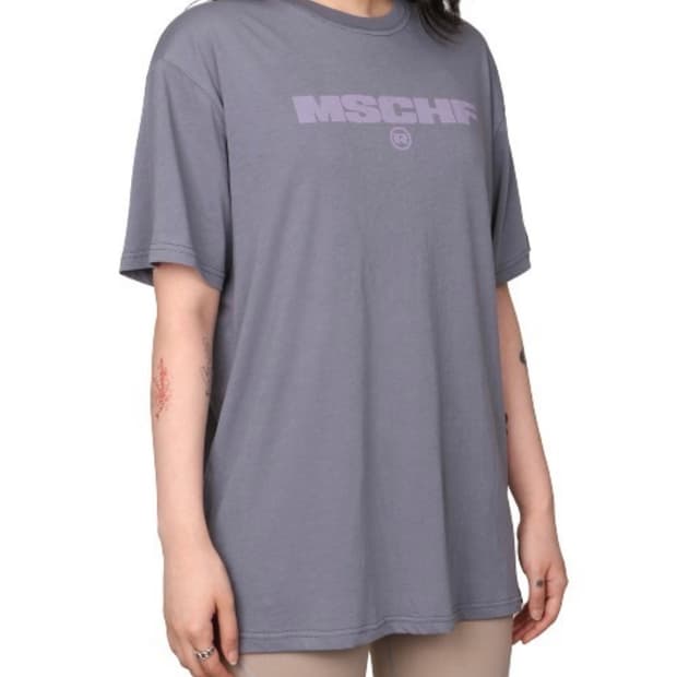 미스치프 반팔티