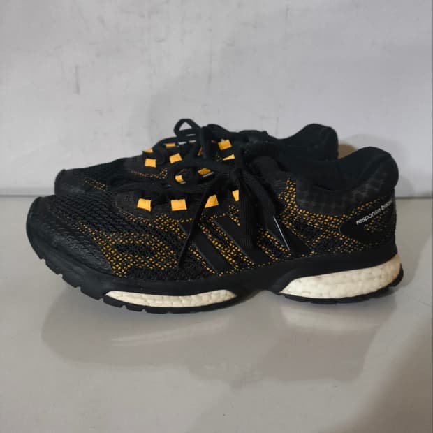 255mm 아디다스 리스폰스23 런닝화 