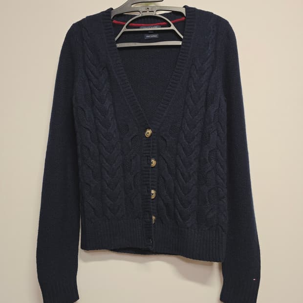 타미힐피거 모캐시미어 꽈배기 가디건