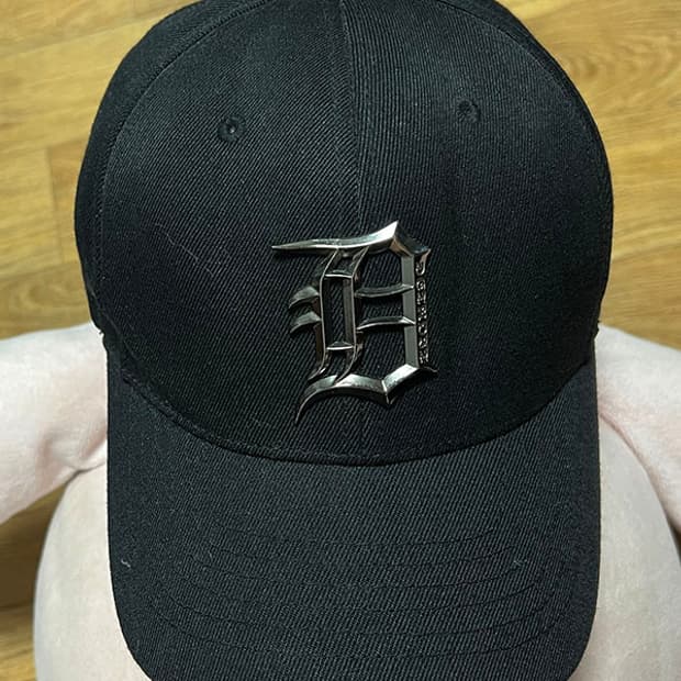 MLB 엠엘비 디트로이트 타이거즈 메탈 로고 볼캡 블랙 M-XL 59cm