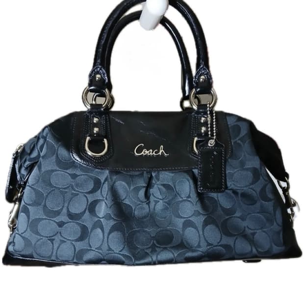 코치 시그니처 토트백