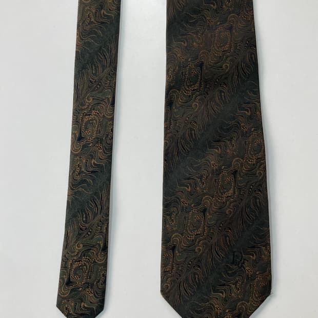 크리스찬디올무슈 넥타이