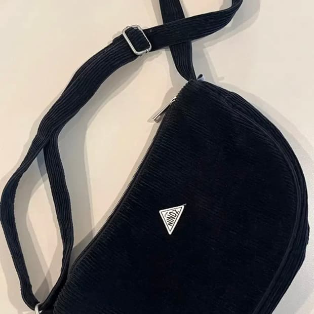 (마지막특가) COMONINOZ 크로스백