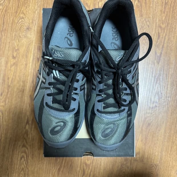 아식스 조그100s 1201a944 (택포)