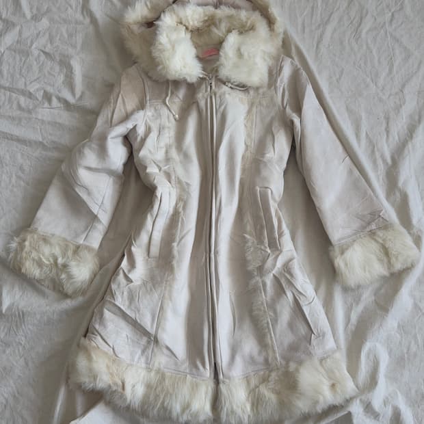 히메 로걀 양산형 무스탕 롱 코트